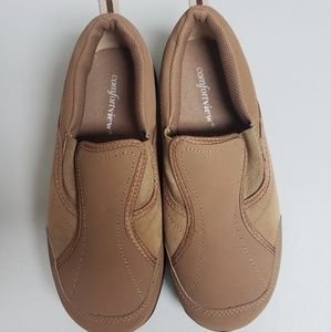 Women's size 7WW comfortview slip on shoes